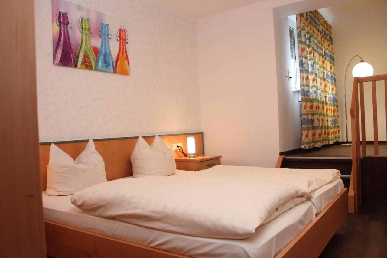 Hotel Ebert Neuhof  Bagian luar foto